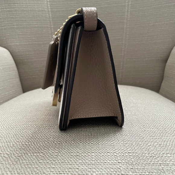 Coach Alie Shoulder Bag 18 In Colorblock brass/taupe multi new - Picture 4 of 12